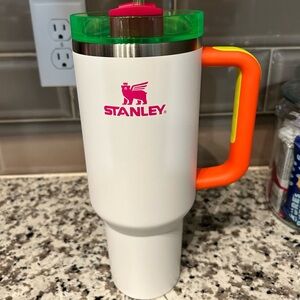 Stanley 40 oz tumbler